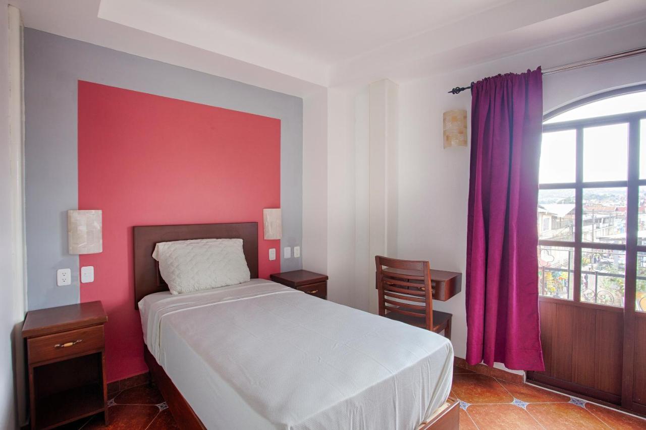 Capital O Casa Real Hotel Huauchinango Exterior photo