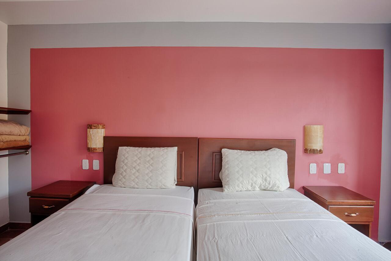 Capital O Casa Real Hotel Huauchinango Exterior photo
